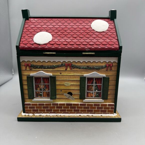 Christmas Traditions Animated Musical House Santa Clause Coming To Town - Picture 4 of 8